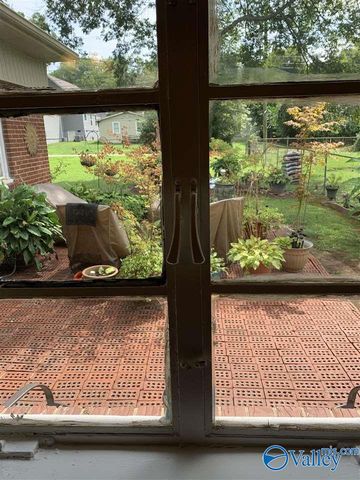 1402 Rison Avenue A, Huntsville, AL 35801