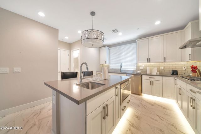 7550 E Osborn Road 1008, Scottsdale, AZ 85251