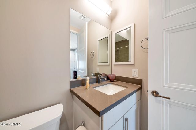 7550 E Osborn Road 1008, Scottsdale, AZ 85251