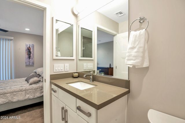 7550 E Osborn Road 1008, Scottsdale, AZ 85251
