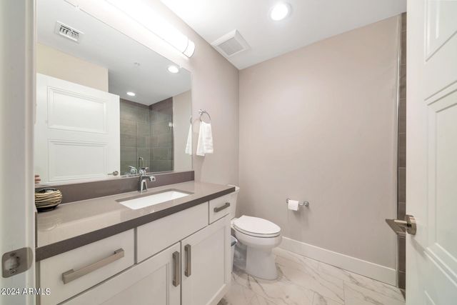 7550 E Osborn Road 1008, Scottsdale, AZ 85251