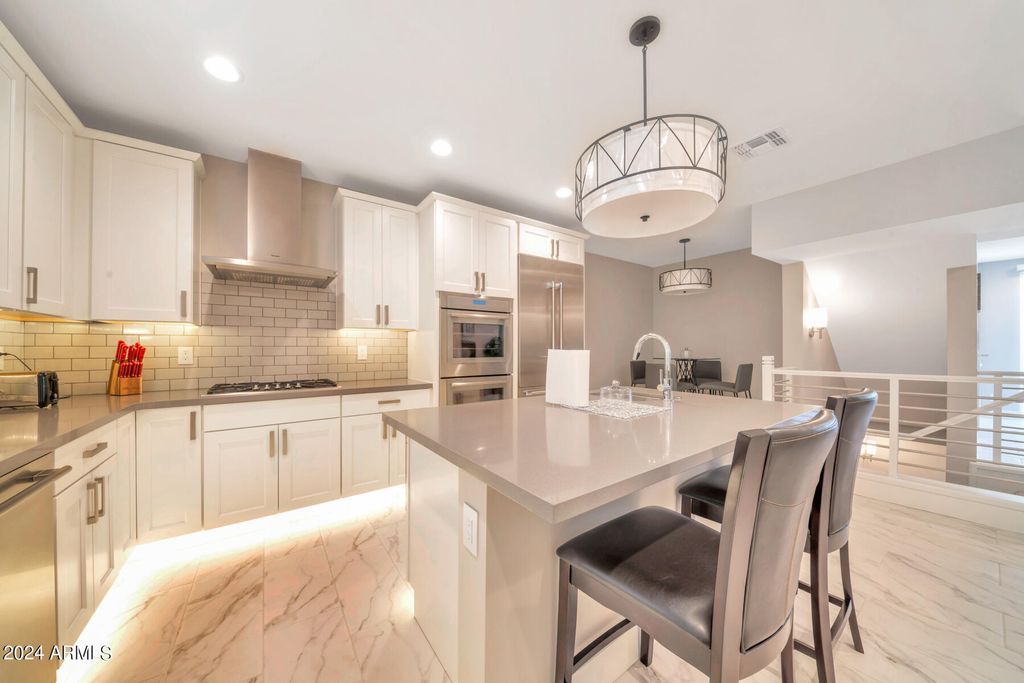 7550 E Osborn Road 1008, Scottsdale, AZ 85251