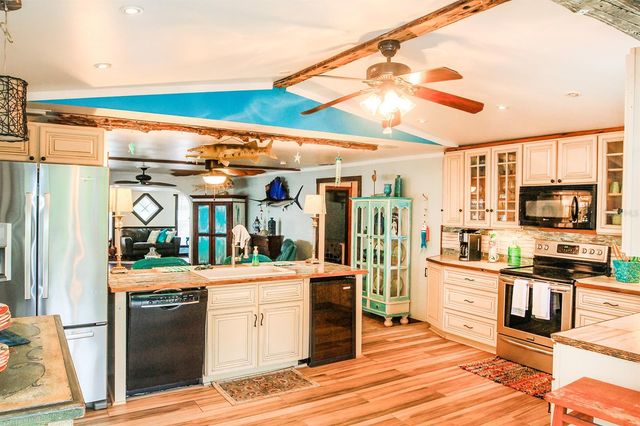 4380 BENVIEW AVENUE, Weeki Wachee, FL 34607