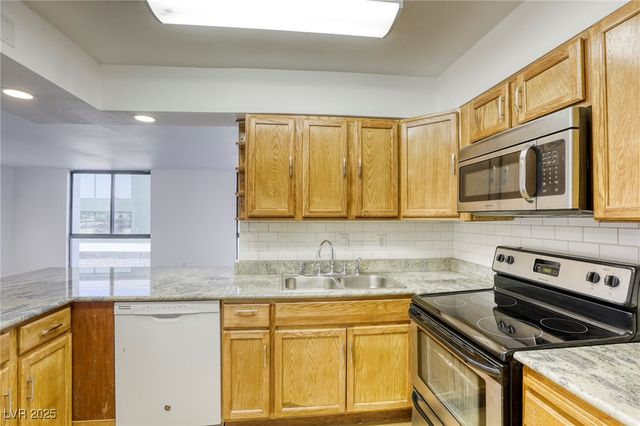 3930 University Center Drive 311, Las Vegas, NV 89119