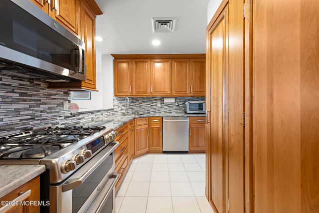 477 Ocean Avenue N H2, Long Branch, NJ 07740