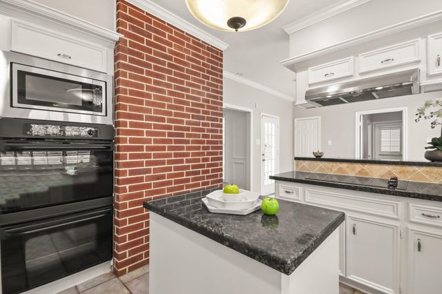 5623 Sycamore Creek Drive, Houston, TX 77345