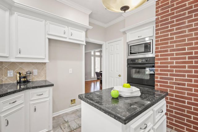 5623 Sycamore Creek Drive, Houston, TX 77345