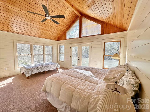 940 Winding Creek Road, Sapphire, NC 28774