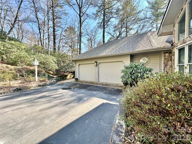 940 Winding Creek Road, Sapphire, NC 28774