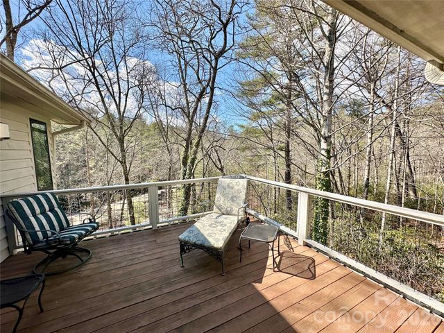 940 Winding Creek Road, Sapphire, NC 28774