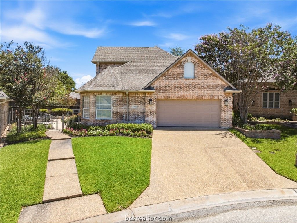 907 Grand Oaks Circle, College Station, TX 77840 — exterior