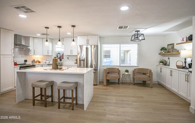 17817 N 6th Street, Phoenix, AZ 85022