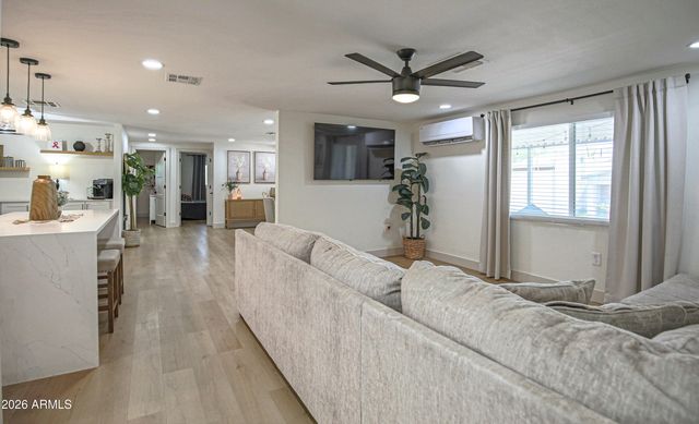 17817 N 6th Street, Phoenix, AZ 85022