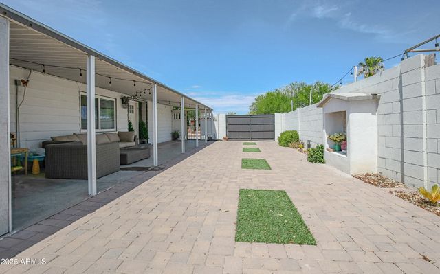 17817 N 6th Street, Phoenix, AZ 85022