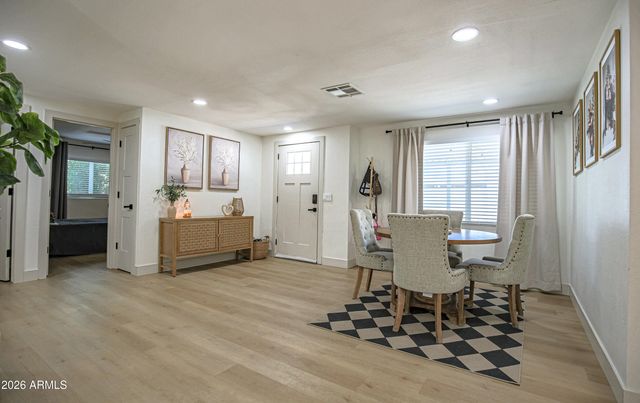 17817 N 6th Street, Phoenix, AZ 85022