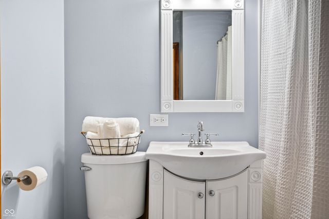 793 W 500 N, Whiteland, IN 46184