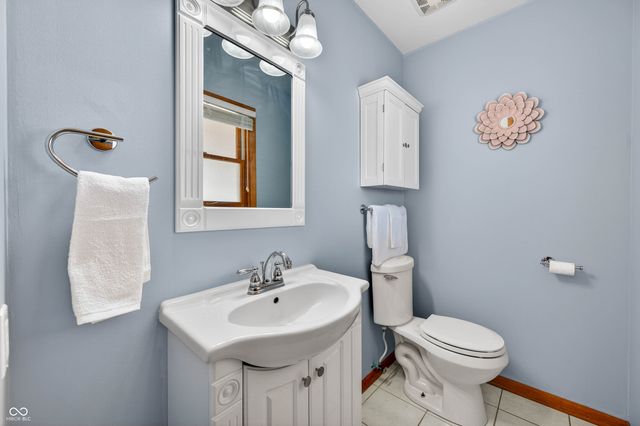 793 W 500 N, Whiteland, IN 46184