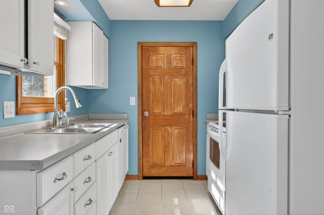 793 W 500 N, Whiteland, IN 46184