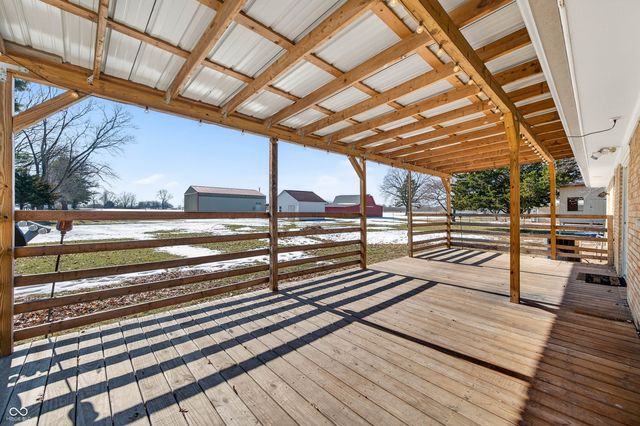 793 W 500 N, Whiteland, IN 46184