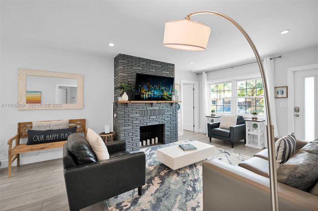 1315 NE 16th Ave, Fort Lauderdale, FL 33304