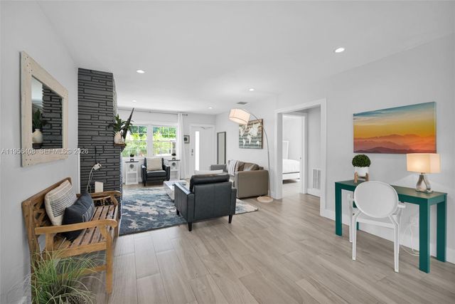 1315 NE 16th Ave, Fort Lauderdale, FL 33304