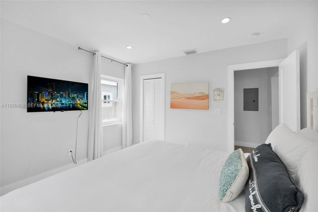 1315 NE 16th Ave, Fort Lauderdale, FL 33304