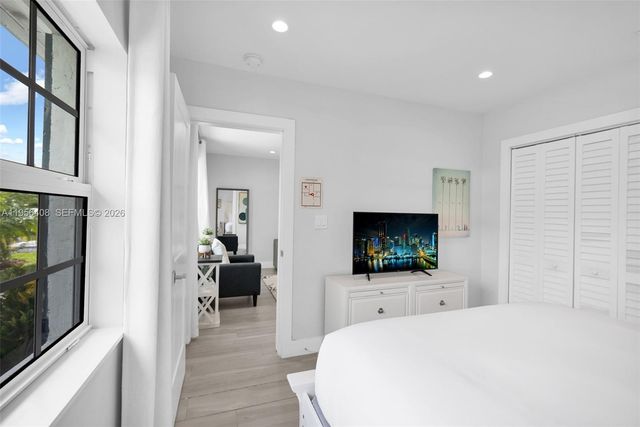 1315 NE 16th Ave, Fort Lauderdale, FL 33304