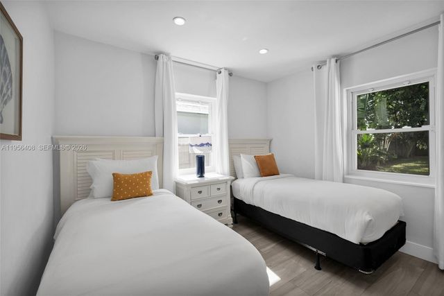 1315 NE 16th Ave, Fort Lauderdale, FL 33304