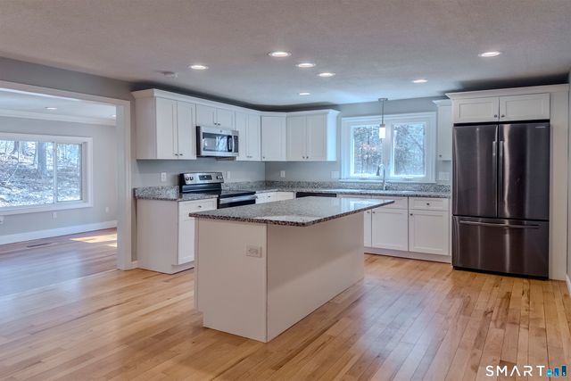 64 Somerset Lane, Somers, CT 06071