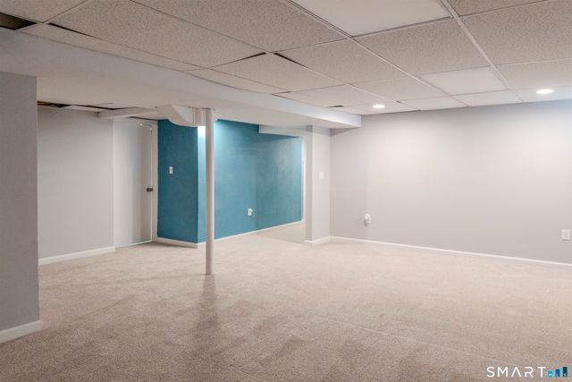 64 Somerset Lane, Somers, CT 06071