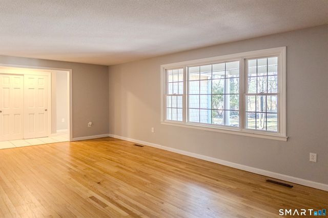 64 Somerset Lane, Somers, CT 06071