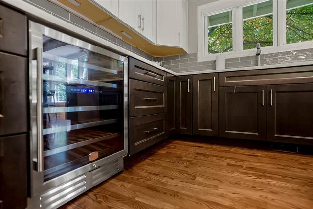 2724 W 63rd Street, Mission Hills, KS 66208