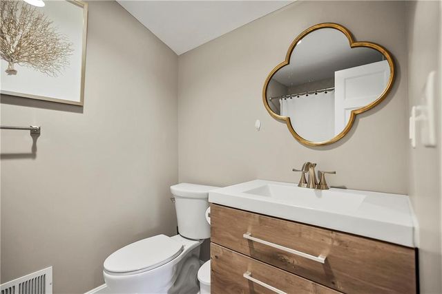 2724 W 63rd Street, Mission Hills, KS 66208