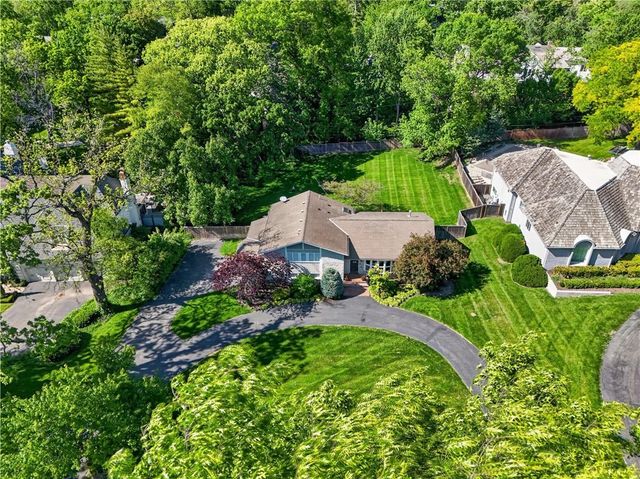 2724 W 63rd Street, Mission Hills, KS 66208