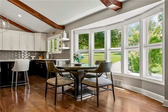 2724 W 63rd Street, Mission Hills, KS 66208