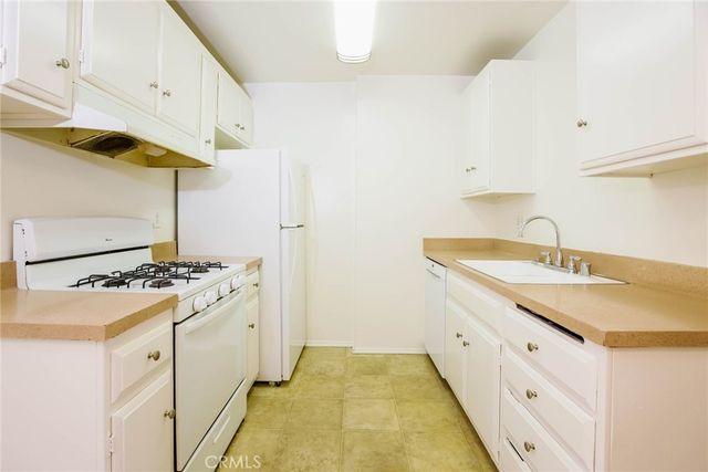 6600 Warner Ave 56, Huntington Beach, CA 92647