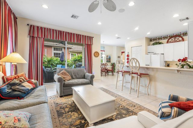 123 Via Castilla, Jupiter, FL 33458