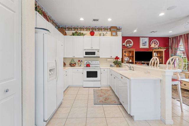 123 Via Castilla, Jupiter, FL 33458