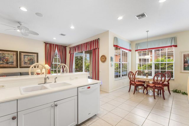 123 Via Castilla, Jupiter, FL 33458
