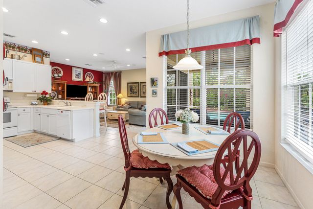 123 Via Castilla, Jupiter, FL 33458
