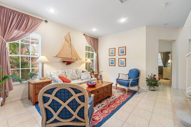 123 Via Castilla, Jupiter, FL 33458