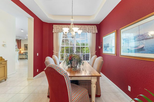 123 Via Castilla, Jupiter, FL 33458