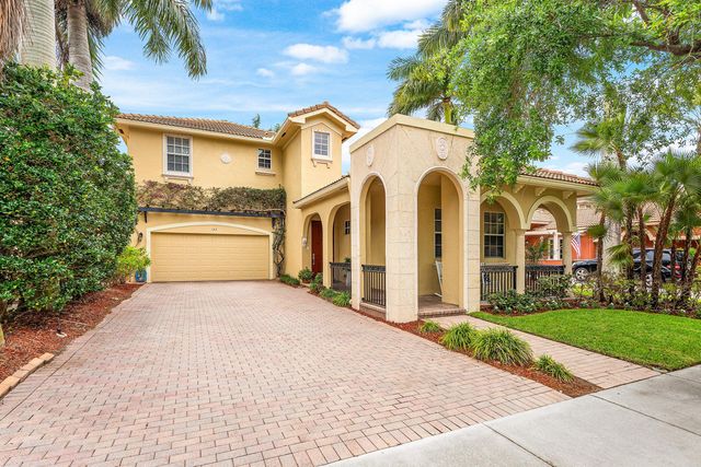 123 Via Castilla, Jupiter, FL 33458