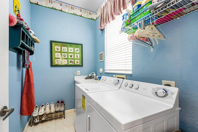 123 Via Castilla, Jupiter, FL 33458