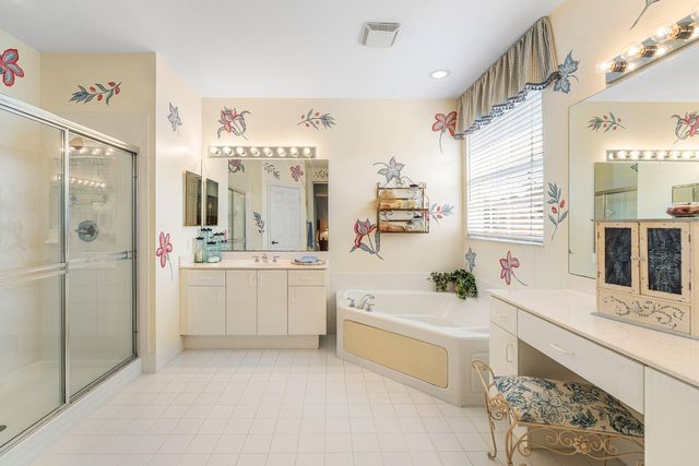 123 Via Castilla, Jupiter, FL 33458