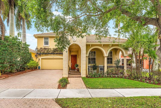 123 Via Castilla, Jupiter, FL 33458