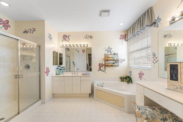 123 Via Castilla, Jupiter, FL 33458