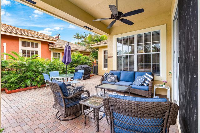 123 Via Castilla, Jupiter, FL 33458