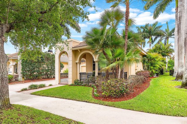 123 Via Castilla, Jupiter, FL 33458