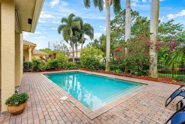 123 Via Castilla, Jupiter, FL 33458